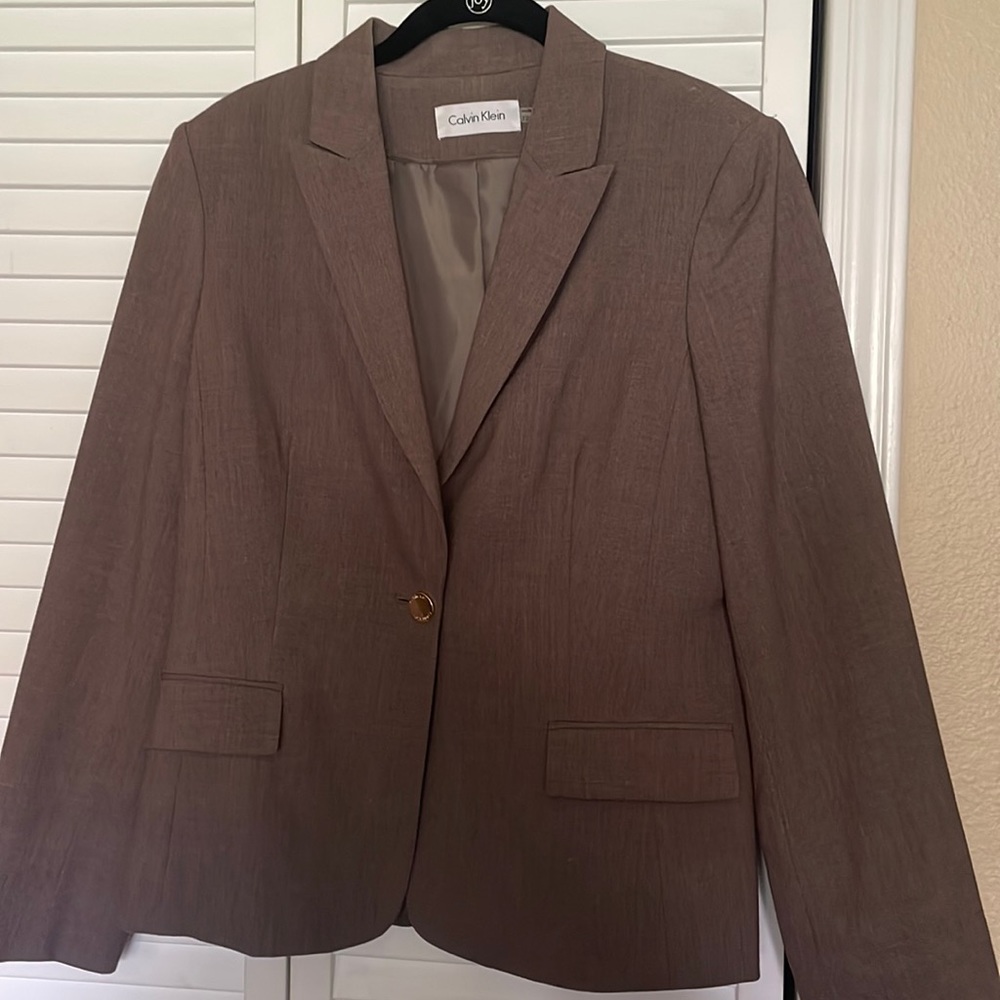 Ladies Calvin Klein suit